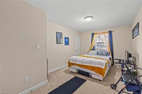 Bedroom - 219 Martha Lee Dr, Hampton, VA 23666 photo 2 of 7