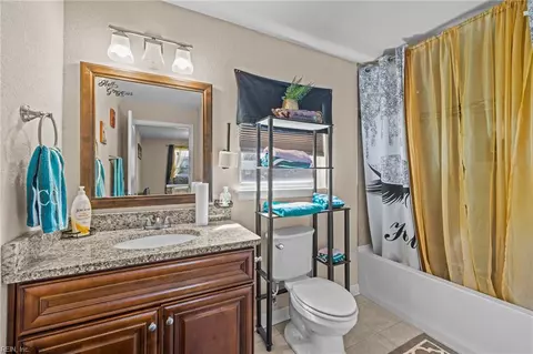Bath - 219 Martha Lee Dr, Hampton, VA 23666 photo 1 of 5