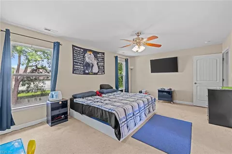 Bedroom - 219 Martha Lee Dr, Hampton, VA 23666 photo 5 of 7