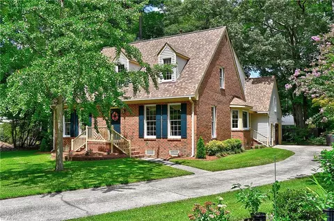 1705 Condor Lndg, Chesapeake, VA 23321