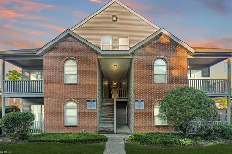 516 Thorncliff Dr #201, Newport News, VA 23608