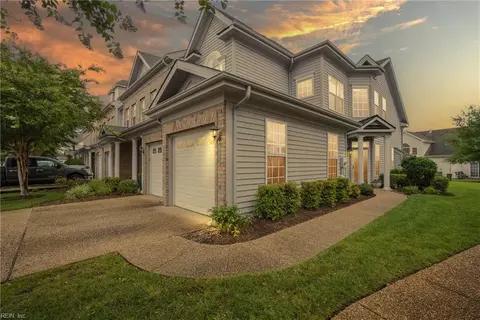 1237 Granton Ter, Chesapeake, VA 23322