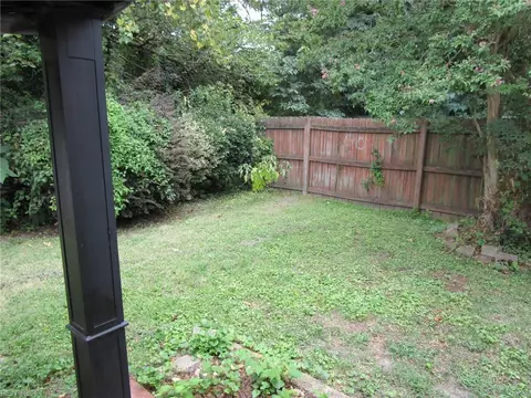 Exterior - 358 Lincoln St, Hampton, VA 23669 photo 4 of 5