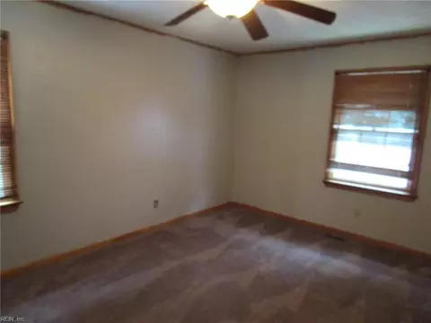 Bedroom - 358 Lincoln St, Hampton, VA 23669 photo 1 of 6