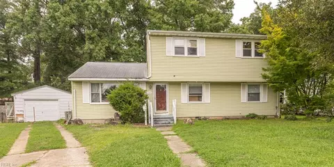 35 Leicester Ter, Hampton, VA 23666