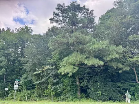 17 N George Washington Memorial Hwy, Gloucester County, VA 23072