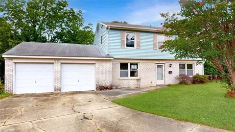 401 Maplewood Ct, Virginia Beach, VA 23452