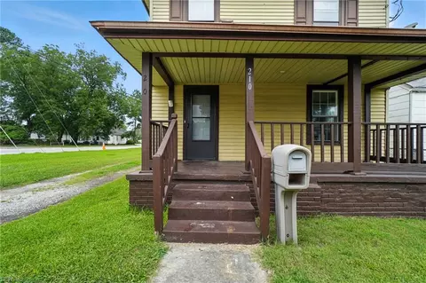 210 Kilby Ave, Suffolk, VA 23434