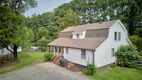 1635 Buckhorn Dr, Suffolk, VA 23434