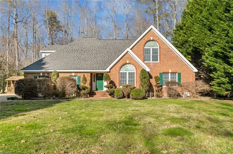 2204 Old York-hampton Hwy, Yorktown, VA 23692