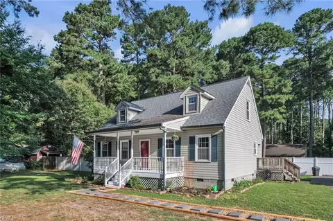 5482 Ark Rd, Gloucester, VA 23061