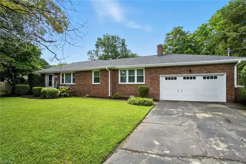 5129 Bellamy Manor Dr, Virginia Beach, VA 23464