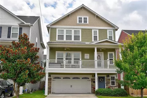 9612 20th Bay St, Norfolk, VA 23518