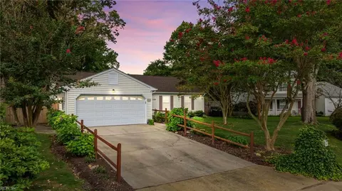 230 Gena Ct, Newport News, VA 23602