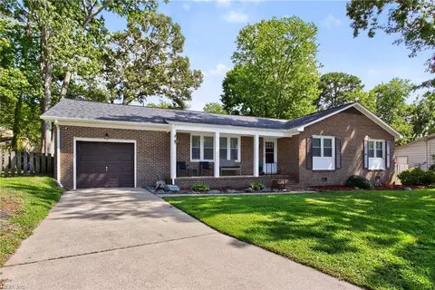 842 Isham Pl, Newport News, VA 23608
