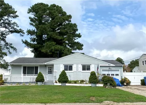 621 Raff Rd, Virginia Beach, VA 23462