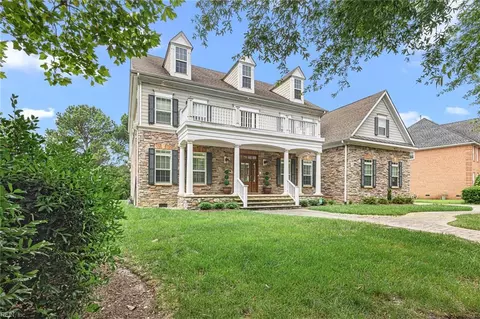 1145 Knights Bridge Ln, Virginia Beach, VA 23455