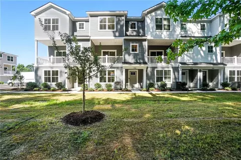 1105 Oneil Way #14, Virginia Beach, VA 23454