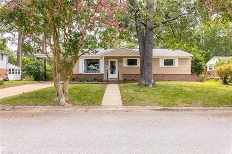 1609 Bill St, Norfolk, VA 23518