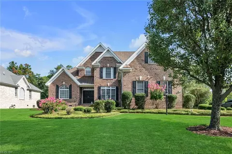 106 Watch Harbour Ct, Suffolk, VA 23435