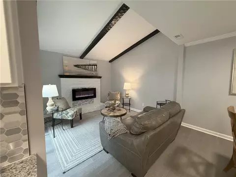 141 Tower Dr, Virginia Beach, VA 23462