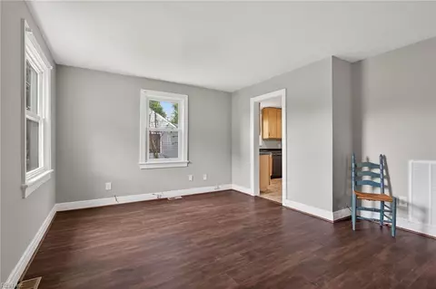 Living - 32 W Sunset Rd, Hampton, VA 23669 photo 2 of 2