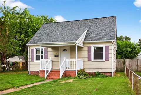 Exterior - 32 W Sunset Rd, Hampton, VA 23669 photo 4 of 4
