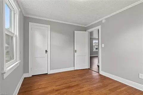 Bedroom - 32 W Sunset Rd, Hampton, VA 23669 photo 4 of 6