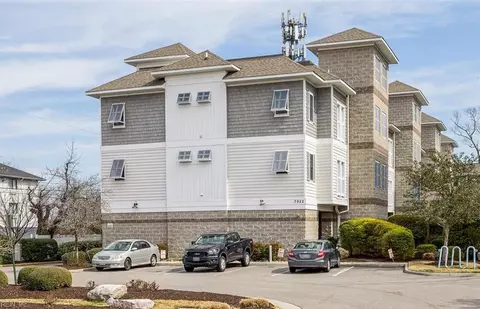 7922 Shore Dr #214, Norfolk, VA 23518