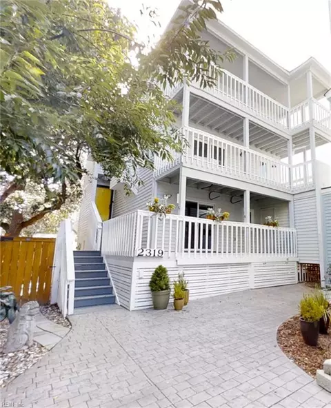 2319 Kendall St, Virginia Beach, VA 23451