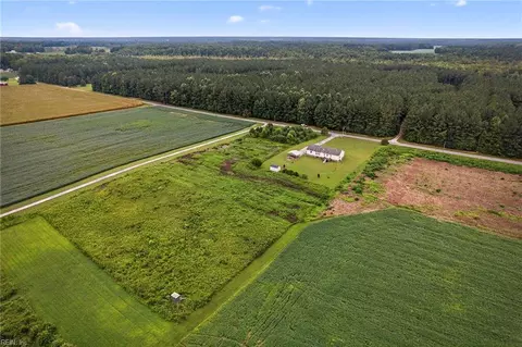 9277 Kellos Mill Rd, Wakefield, VA 23888