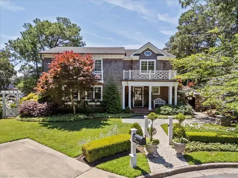 7100 Holly Rd, Virginia Beach, VA 23451
