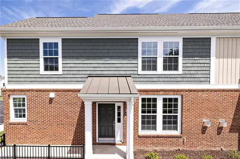 1007 Robinson Rd #4C, Suffolk, VA 23434