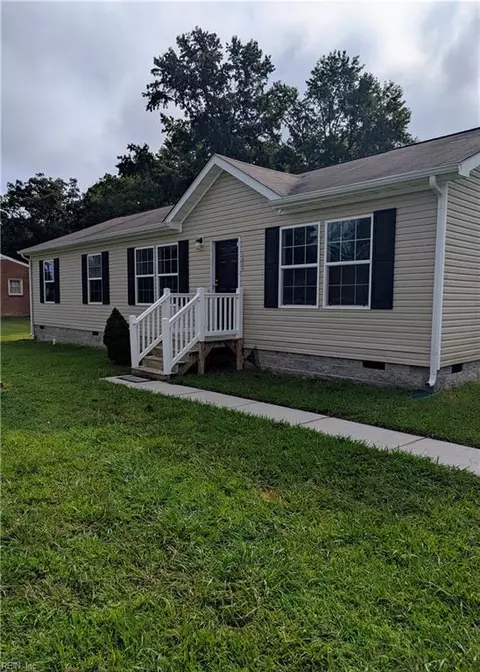 1008 Old Williamsburg Rd, Yorktown, VA 23690