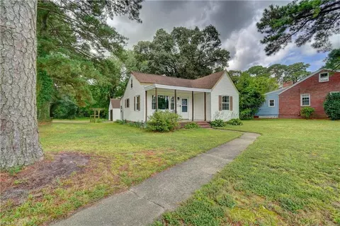 4431 Winchester Dr, Portsmouth, VA 23707
