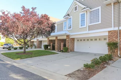 1027 Bay Breeze Dr, Suffolk, VA 23435