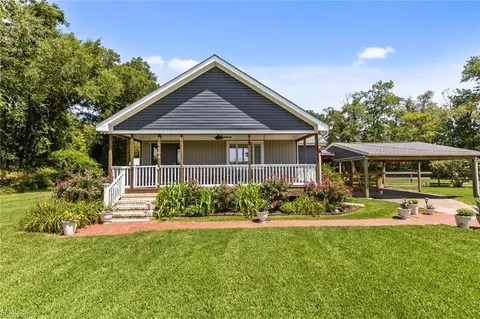 6364 Pocahontas Club Rd, Virginia Beach, VA 23457