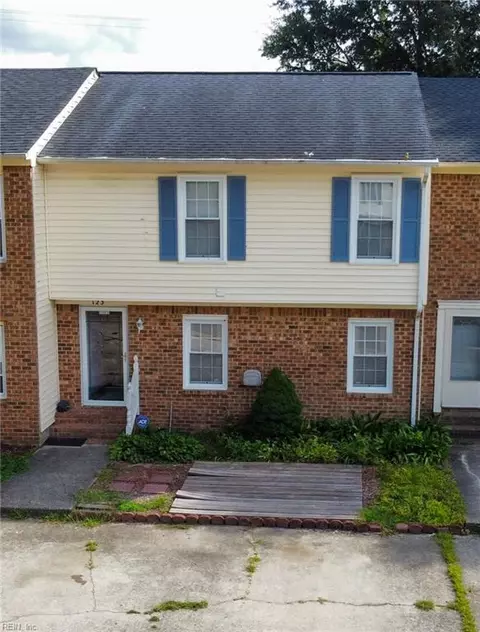 123 Elmhurst Ct, Portsmouth, VA 23701