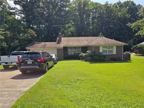 502 Ironbound Rd, Williamsburg, VA 23188