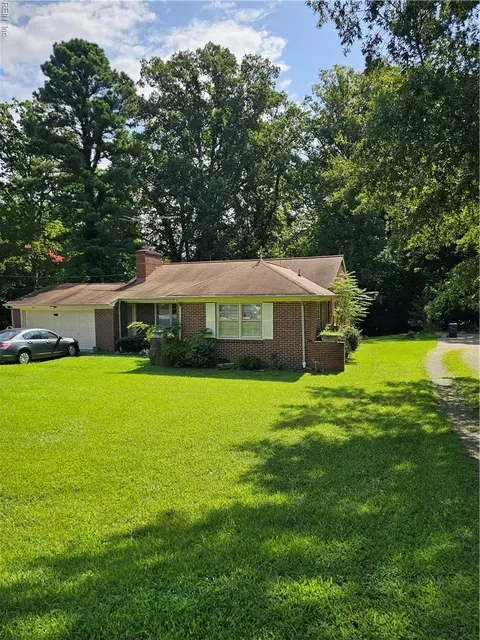 Exterior - 502 Ironbound Rd, Williamsburg, VA 23188 photo 2 of 8
