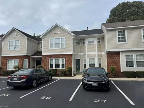 606 Railway Ct, Chesapeake, VA 23320