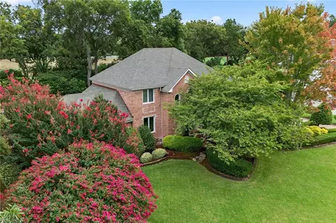 4032 Timber Ridge Dr, Virginia Beach, VA 23455