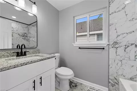 1122 West Ave, Hampton, VA 23669 photo 10