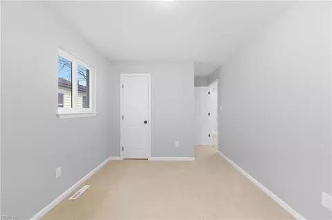 1122 West Ave, Hampton, VA 23669 photo 14