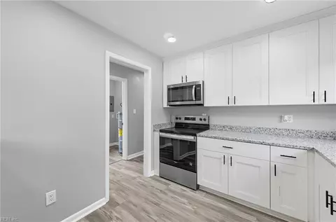 1122 West Ave, Hampton, VA 23669 photo 8