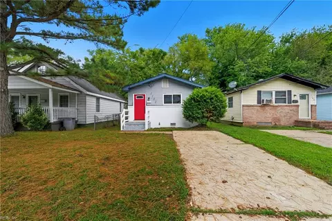 1122 West Ave, Hampton, VA 23669 photo 2