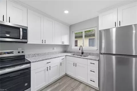 1122 West Ave, Hampton, VA 23669 photo 6