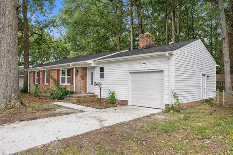 707 Lance Dr, Newport News, VA 23601