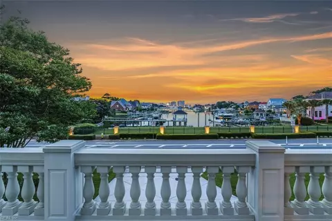 433 Croatan Rd, Virginia Beach, VA 23451
