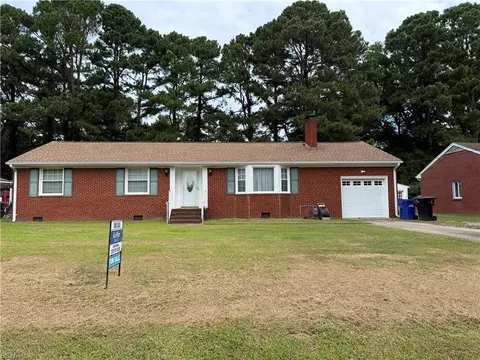5516 Bingham Dr, Portsmouth, VA 23703